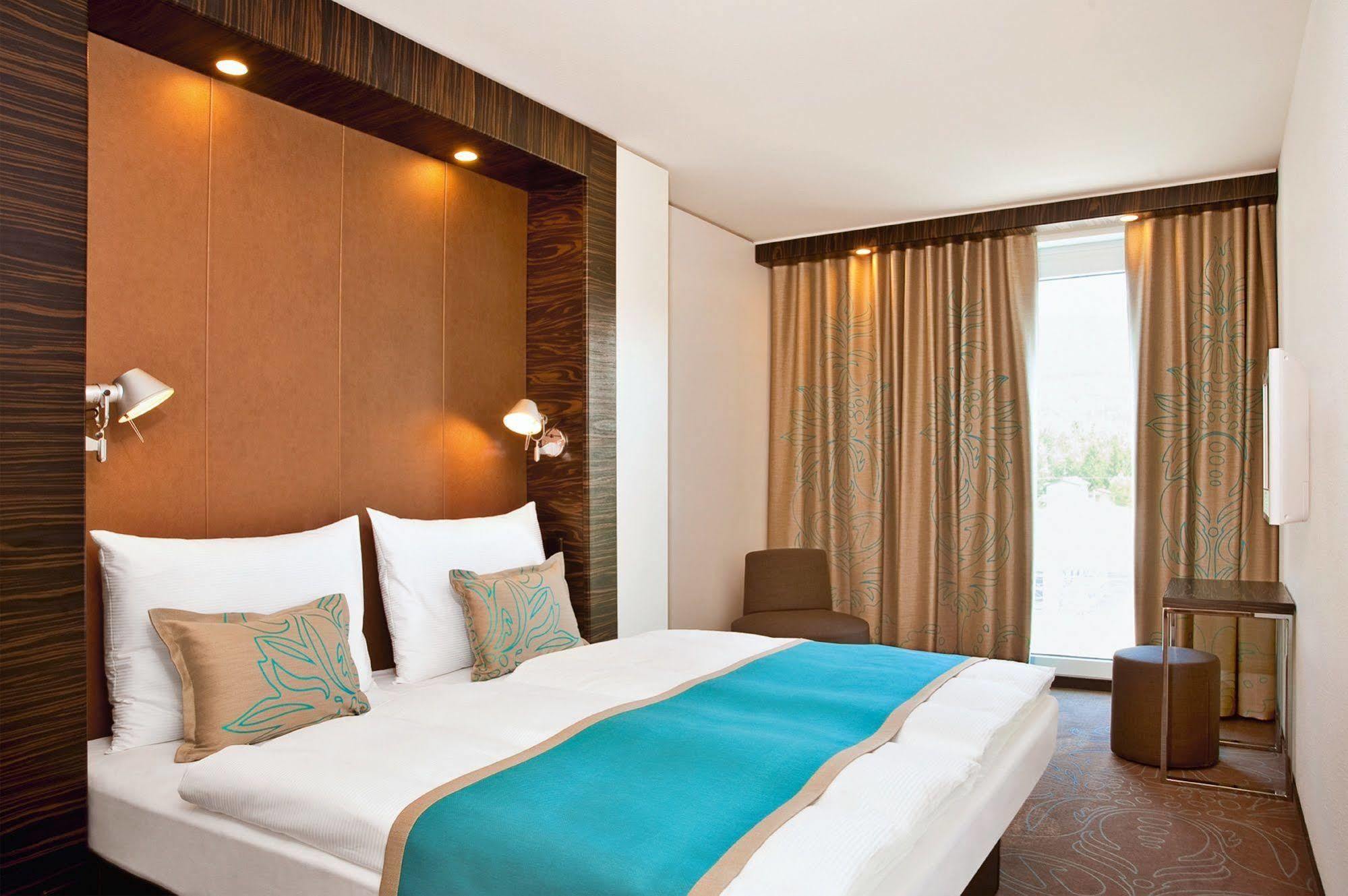 Motel One Nuernberg-Plaerrer المظهر الخارجي الصورة