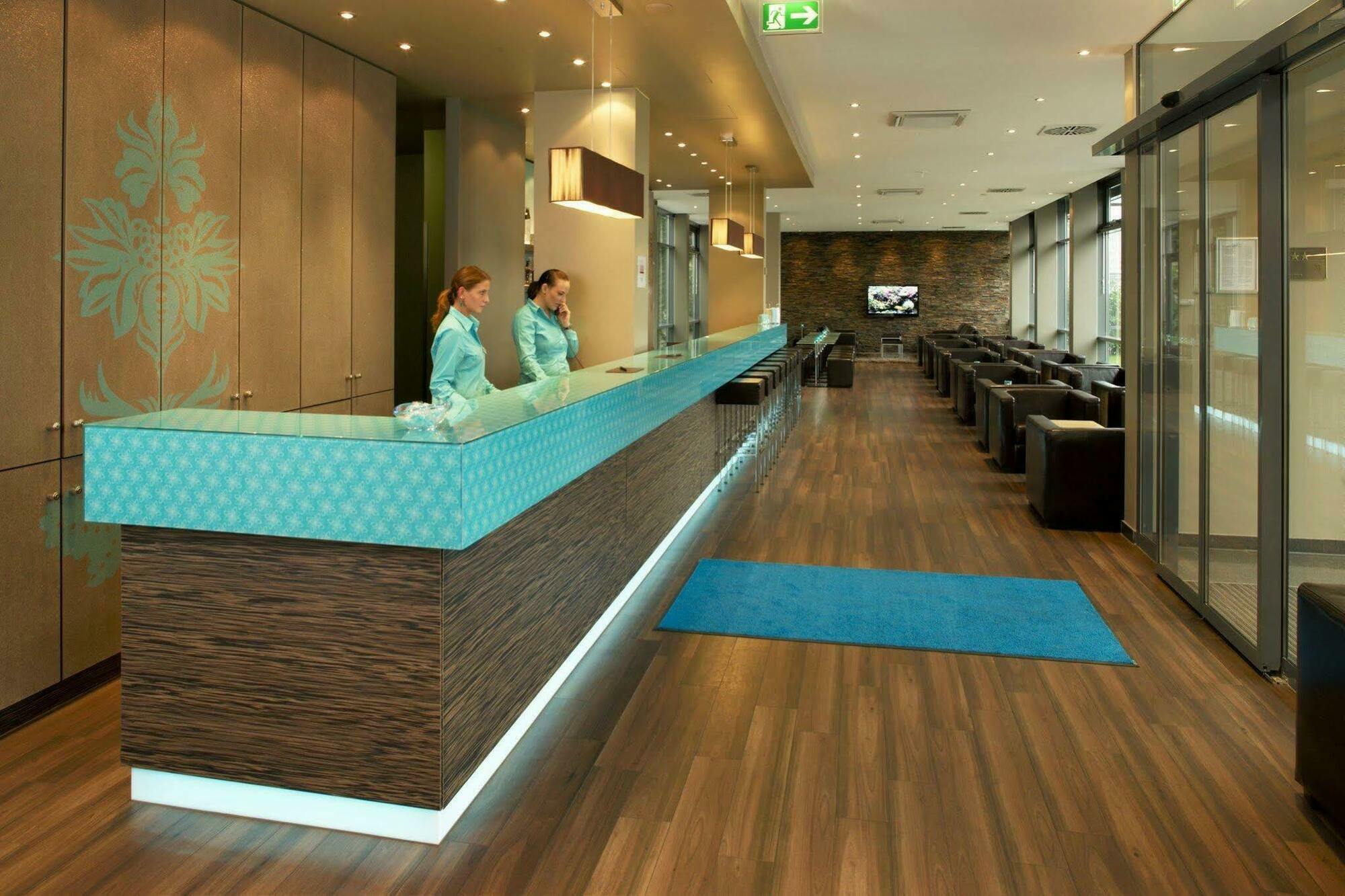 Motel One Nuernberg-Plaerrer المظهر الخارجي الصورة